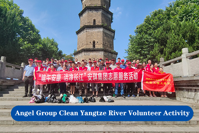 angel-cleans-changjiang-river.jpg