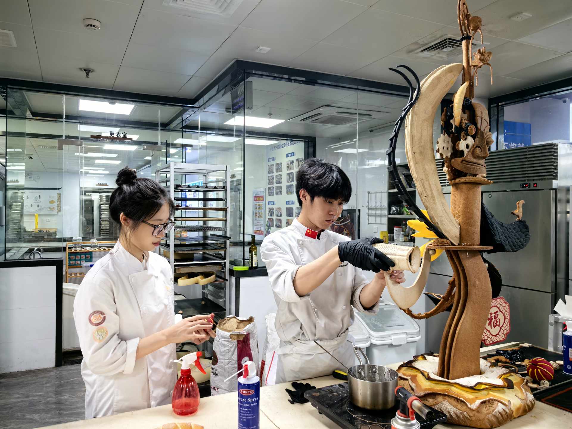 Angel Yeast Leads Team to Victory in UIBC International Young Bakers Competition