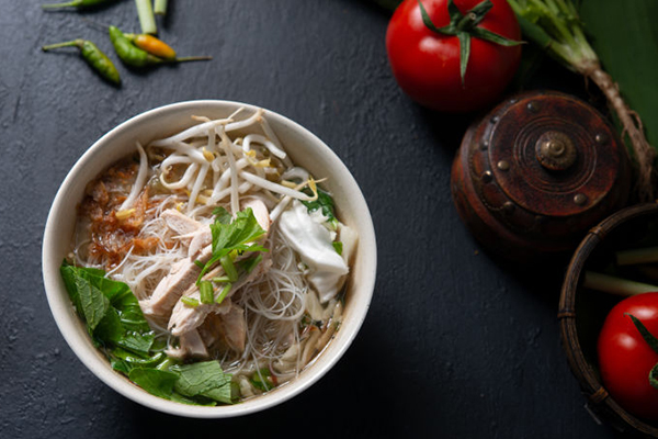 Indonesian Chicken Soup With Noodles | Yeast extract in Asia cuisines