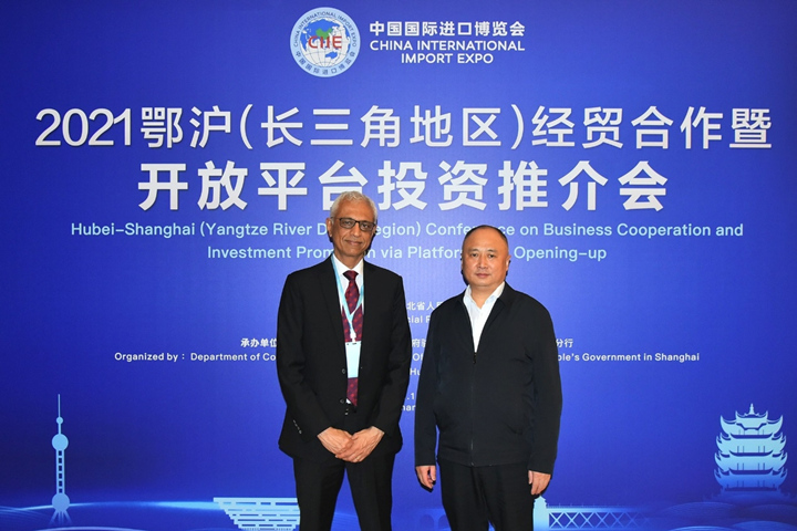 熊涛与奇华顿大中华区及韩国区总裁签约