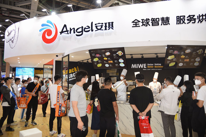 云顶集团4008展位人头攒动