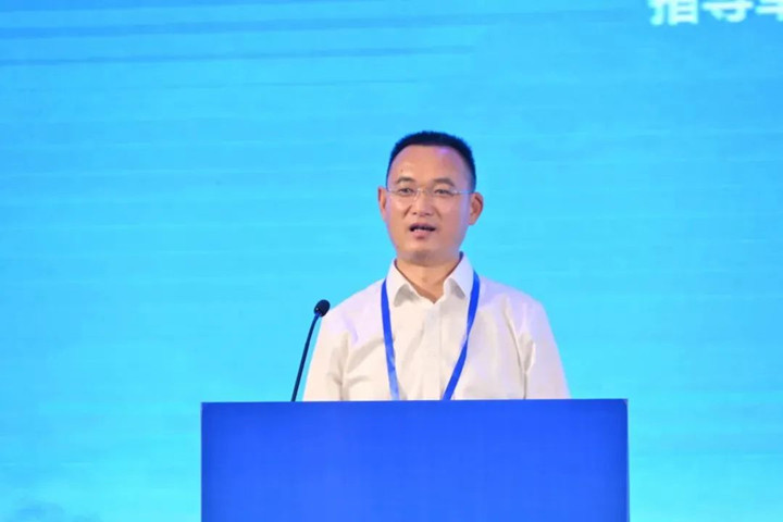 卵白质营养与调味手艺中心副总司理 李库 