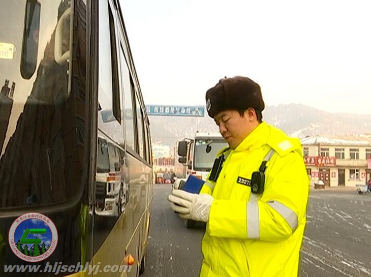伟德BETVlCTOR网页版林业公安交警大队：管治交通保春运